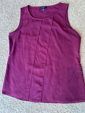 Banana Republic Sleeveless Fuchsia Shell Top